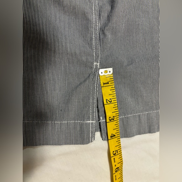 Tommy Hilfiger blue & white skirt with square pockets & back vent, 10 - Picture 12 of 12